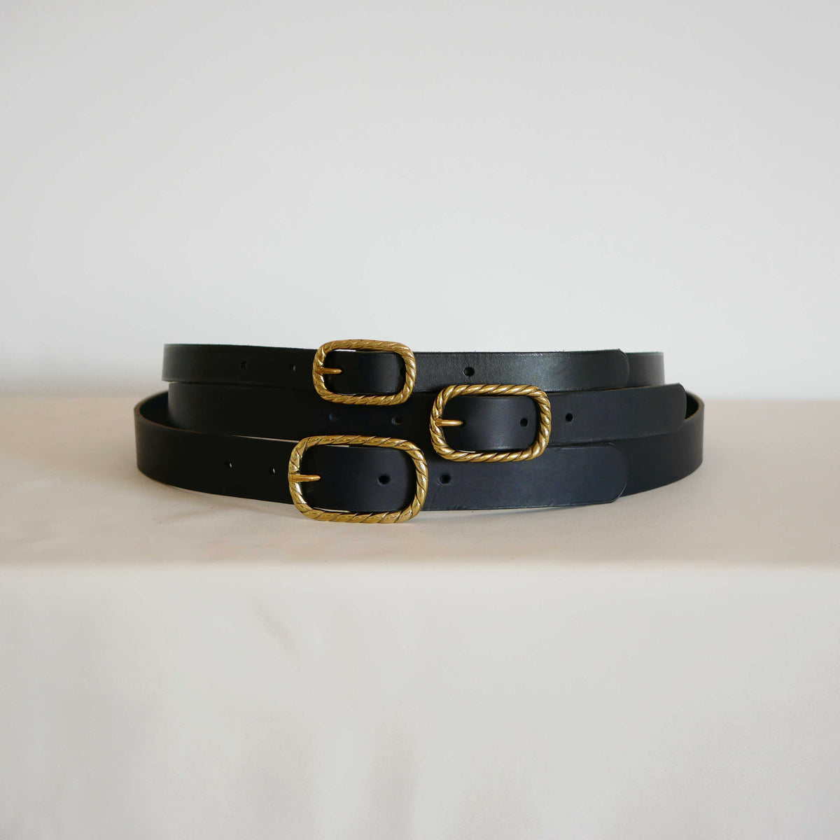 Ceinture femme Louise en cuir – Boucle torsadée, 2,5 cm