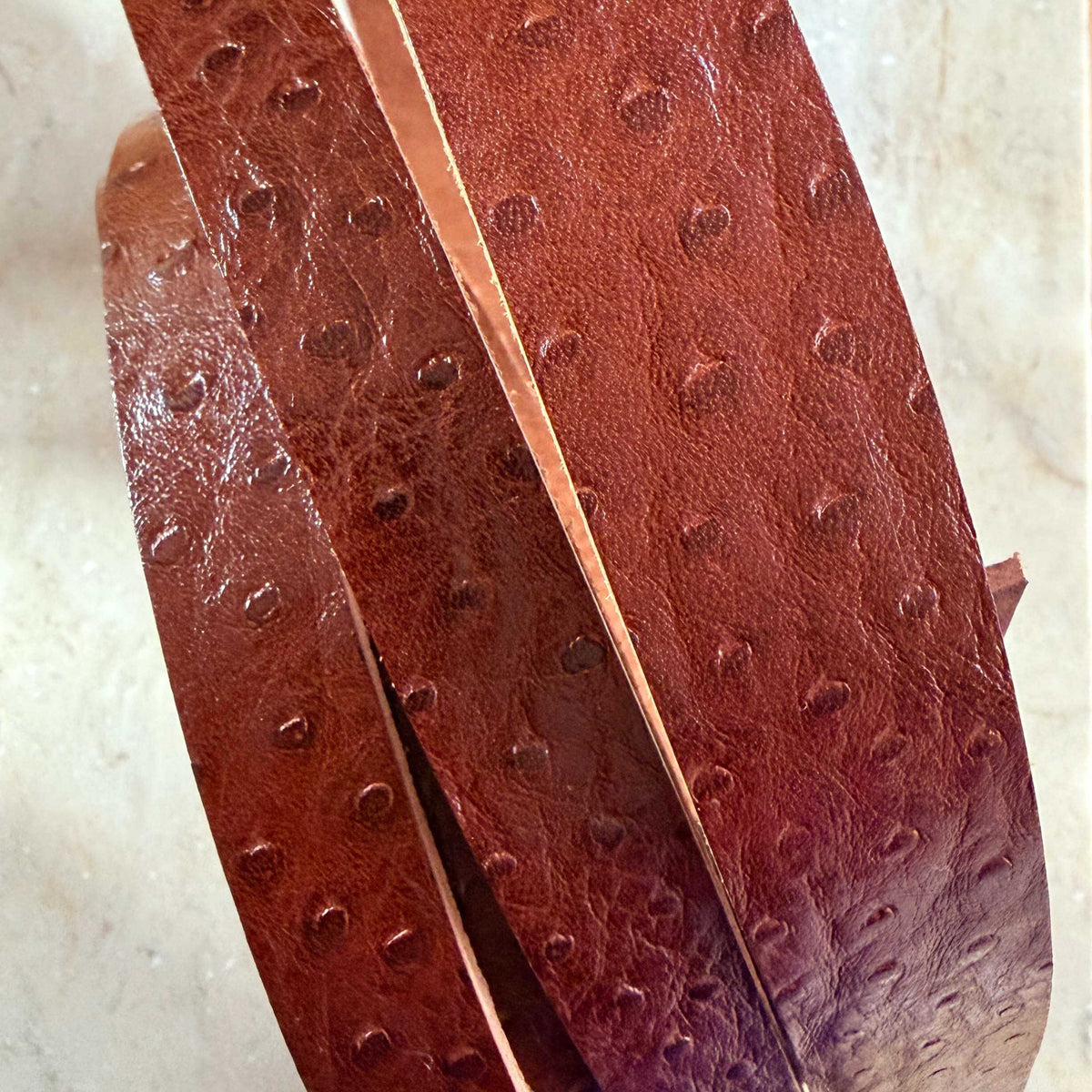 Ceinture femme Germaine fine en cuir – Boucle torsadée
